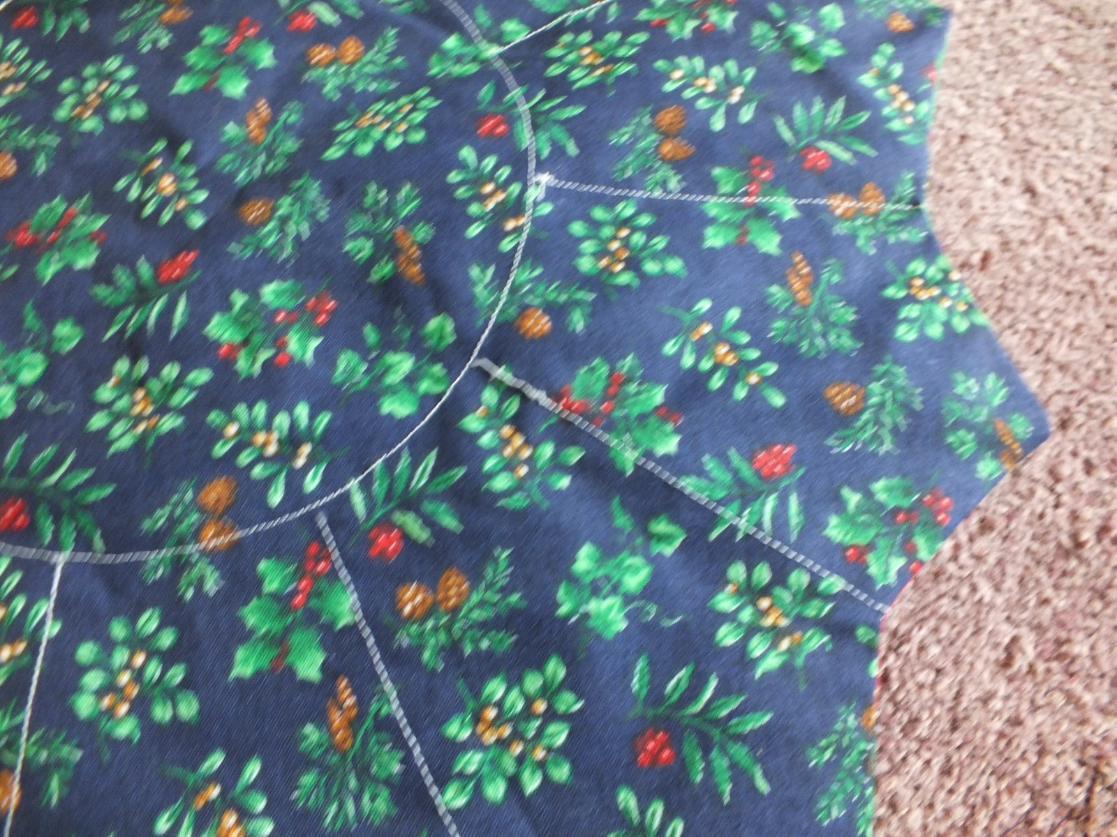 Stunning Handmade Sewn Christmas Table Linen Reversible 15" NICE