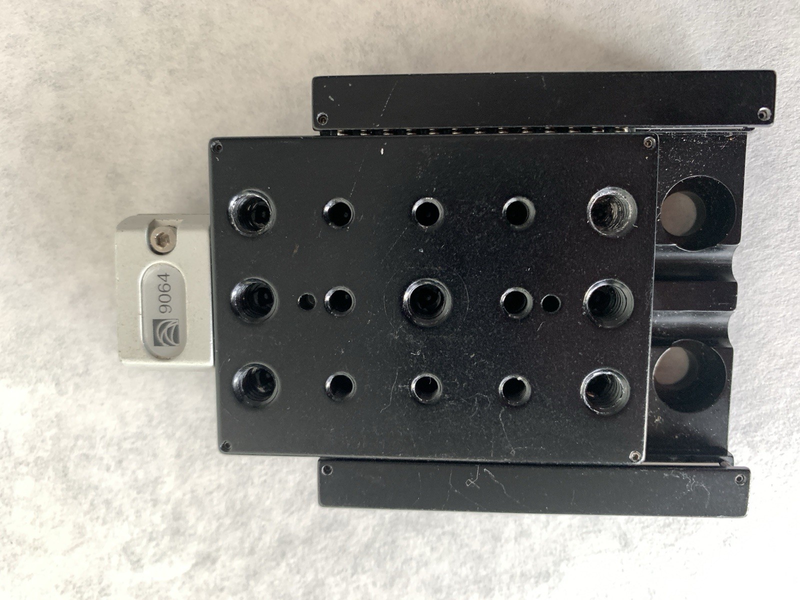 New Focus Newport 9064 X Linear Stage
