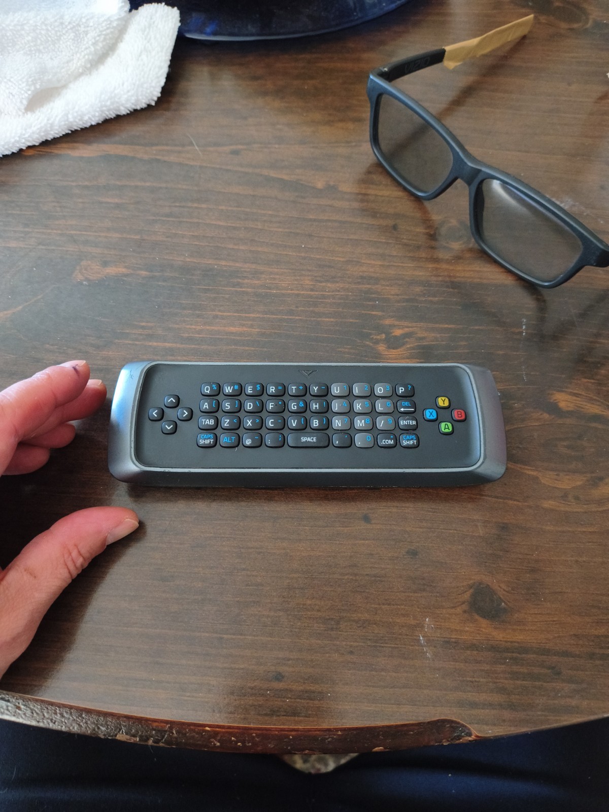 OEM Vizio Remote & 2 Pairs Passive 3D Glasses - For E3D420VX