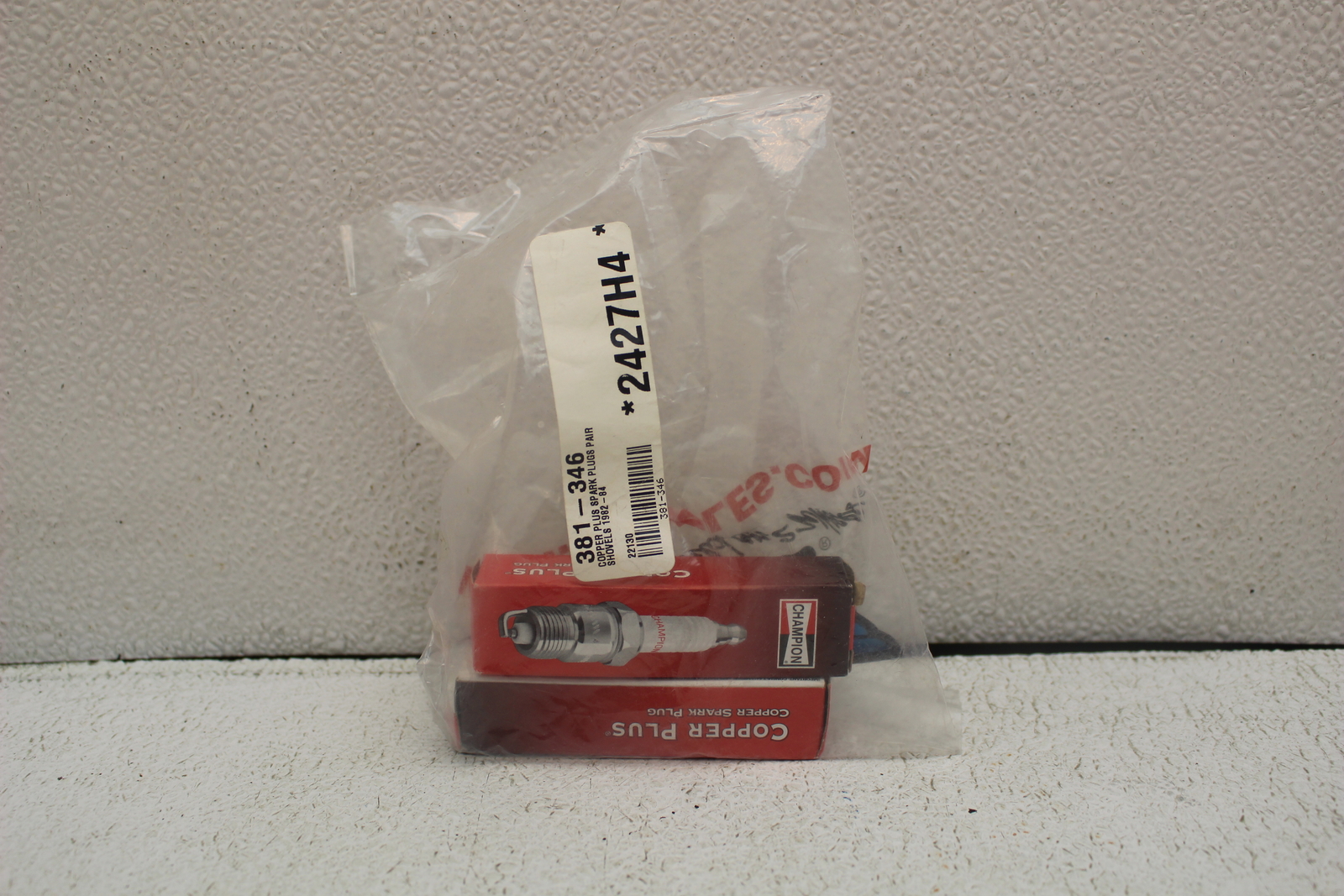 CHAMPION COPPER PLUS SPARK PLUGS PAIR SHOVELHEADS 1982-1984 RN13LYC (HB54)