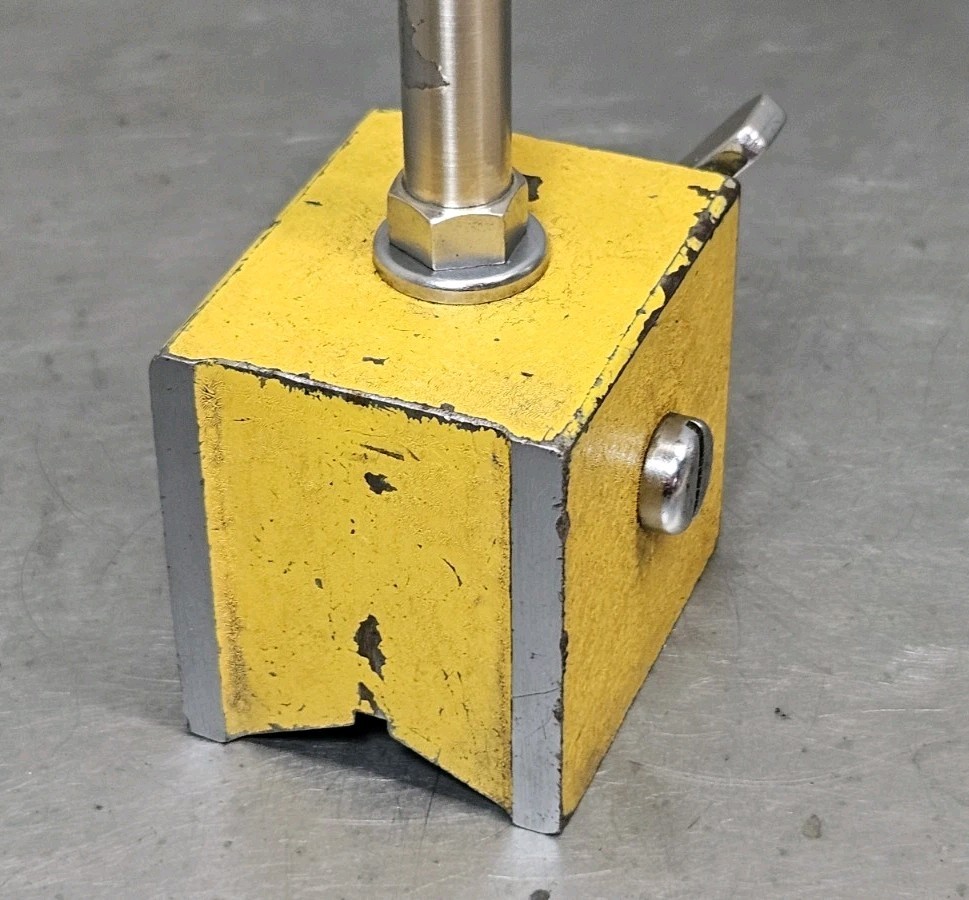 Starrett No. 196 dial indicator set with an Enco magnetic base