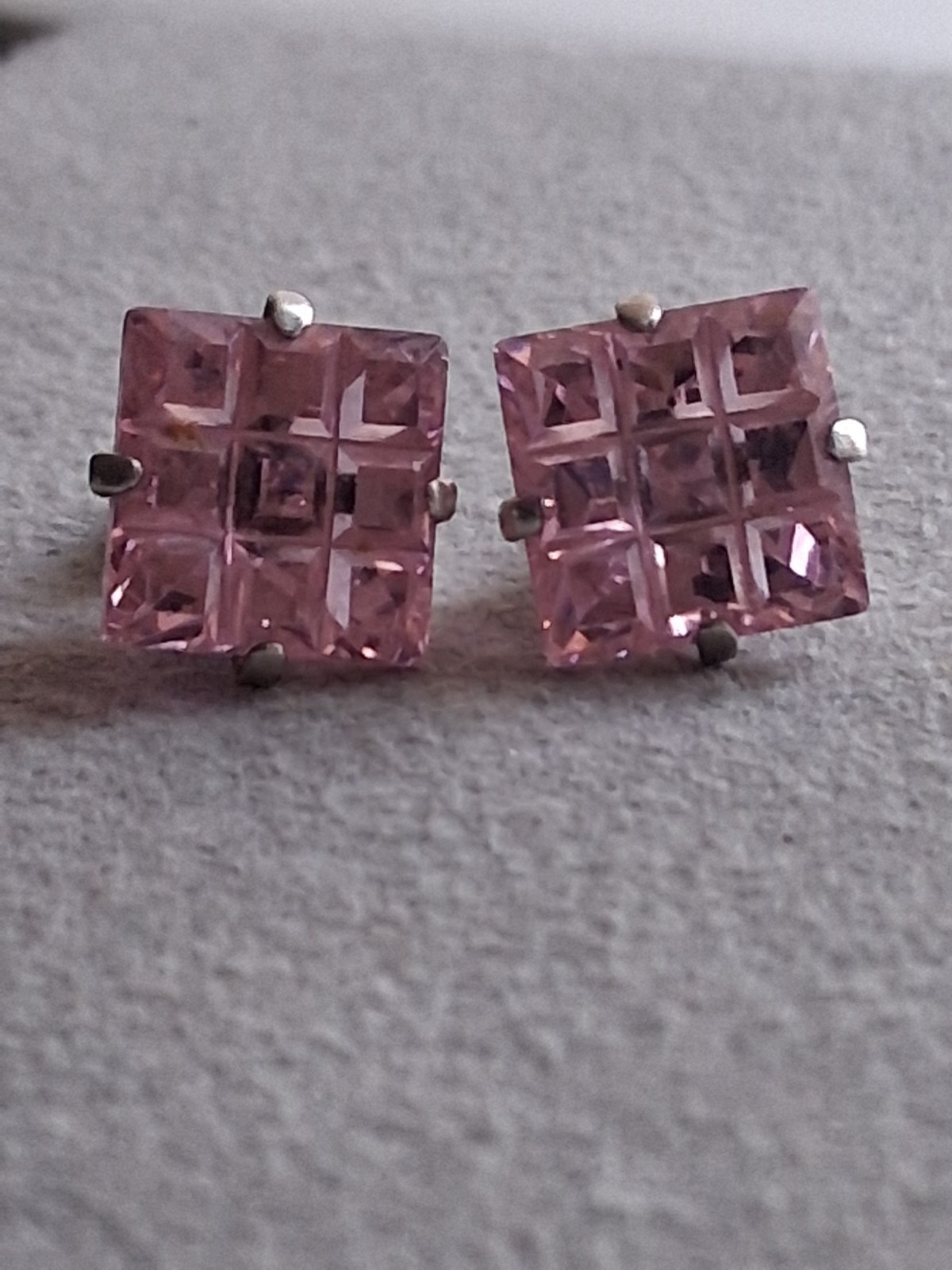 Sterling silver invisible cut pink stone grid pattern stud earrings, prong set
