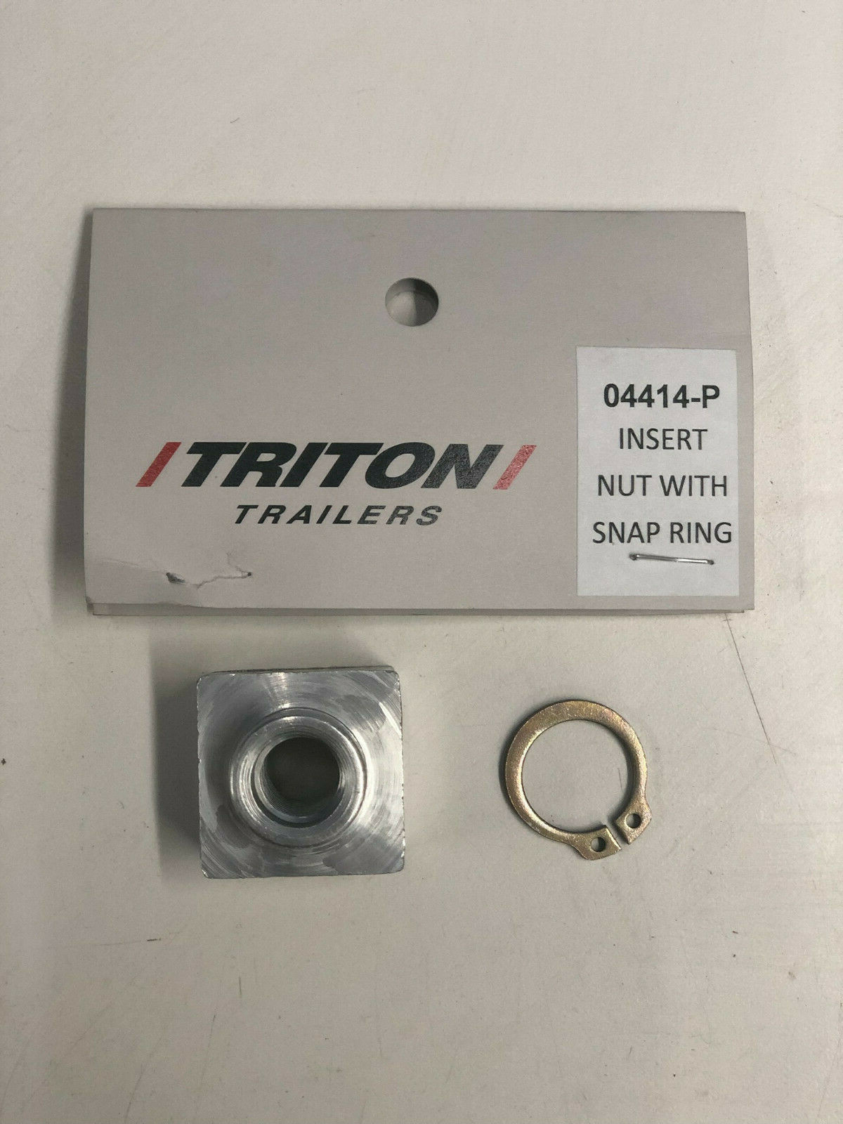 TRITON TRAILER INSERT NUT WITH SNAP RING 04414