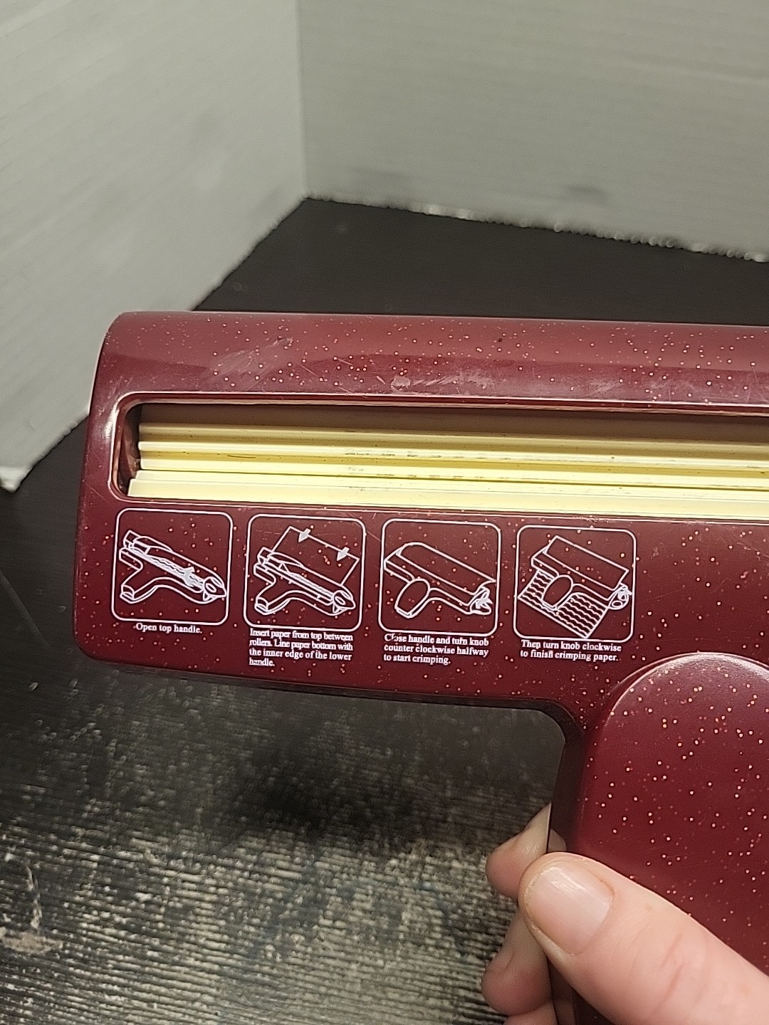 Marvy Uchida Corrugator Paper Crimper 8-1/2" Wavy