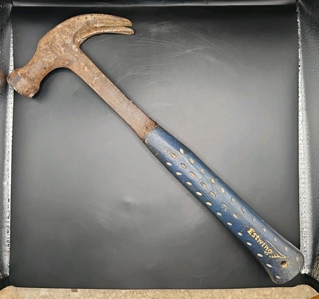 Old Estwing E3-16C  16 OZ Curved Claw Hammer 13” Overall Length Made In USA