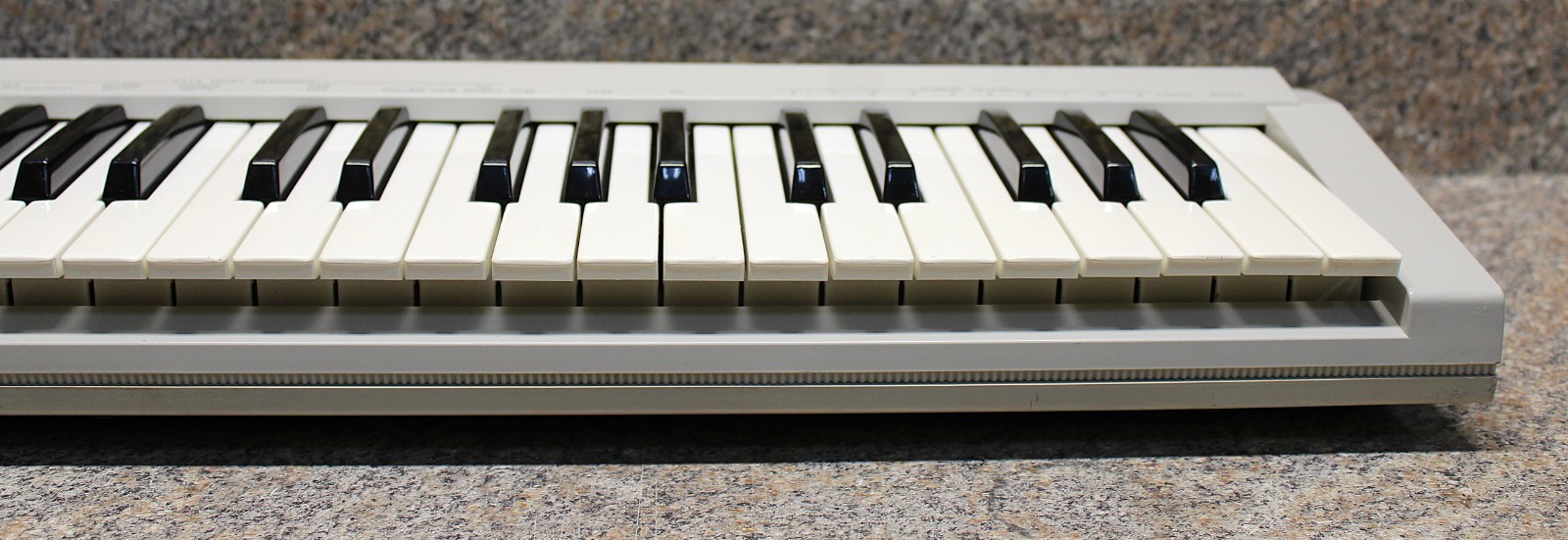 Roland PC-200 MK II Midi Keyboard Controller