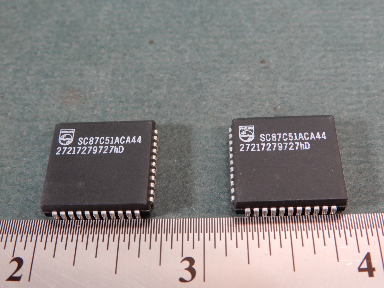 Philips SC87C51ACA44 CMOS Single Chip 8 Bit Microcontrollers Qty 25 NOS