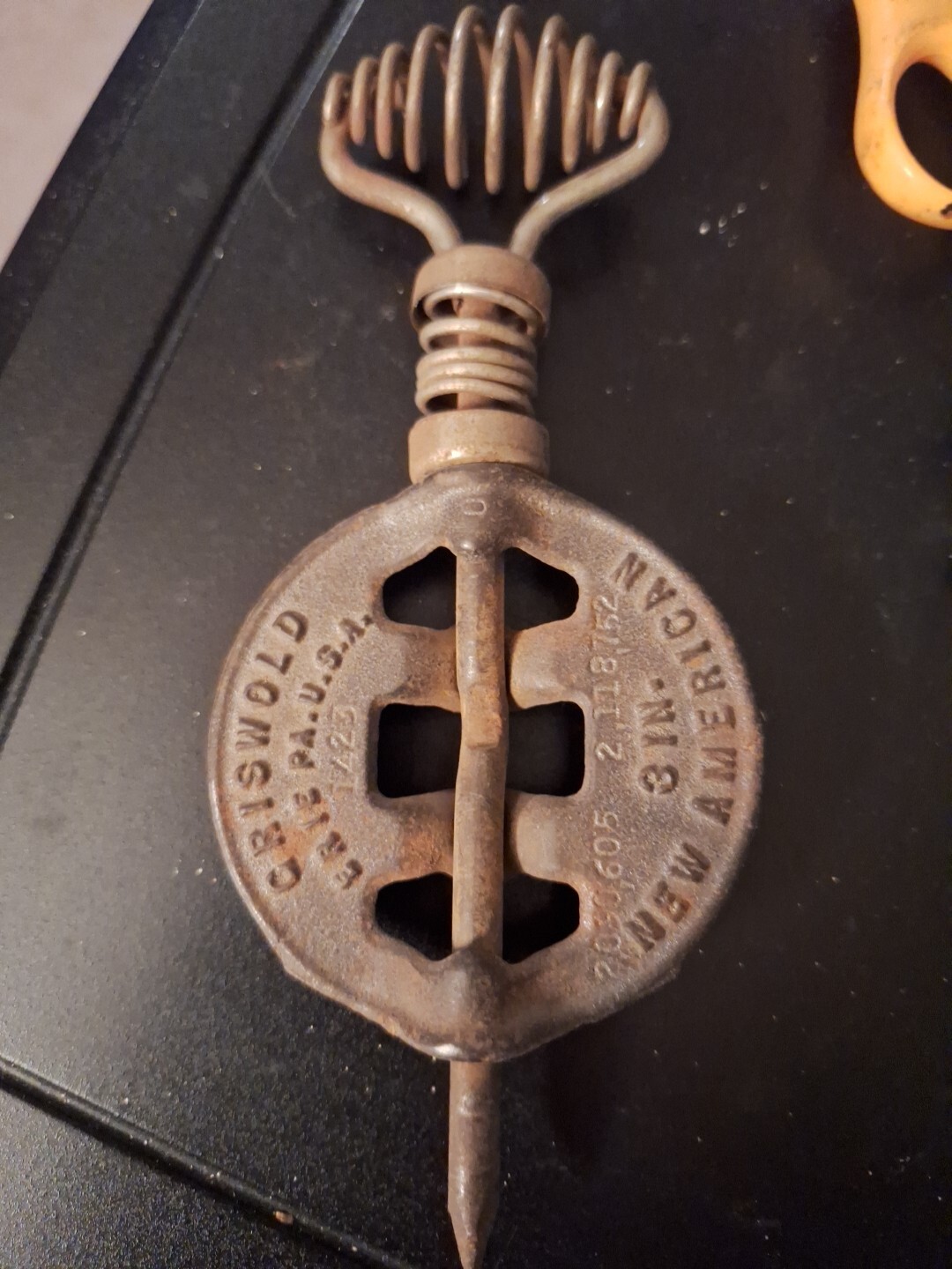 Antique Griswold 3 " Reversible Spindle .. Dated 1915