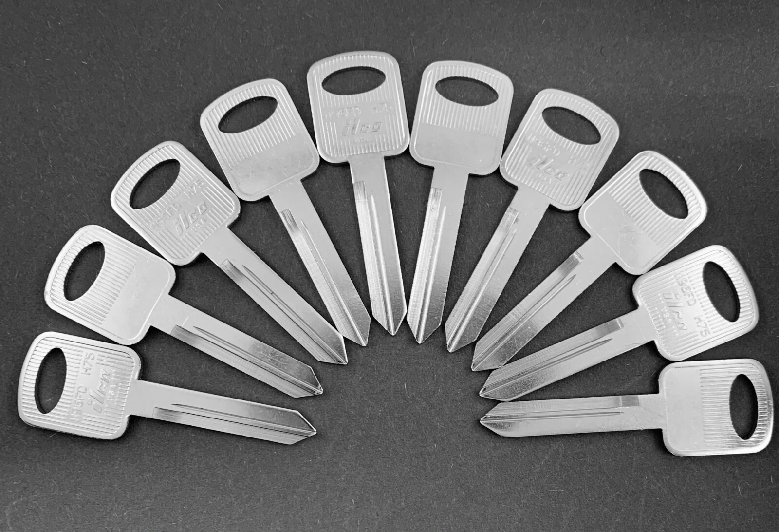 Lots of 2/5/10 H75 1196FD FO-15D Type Key Blanks for Ford
