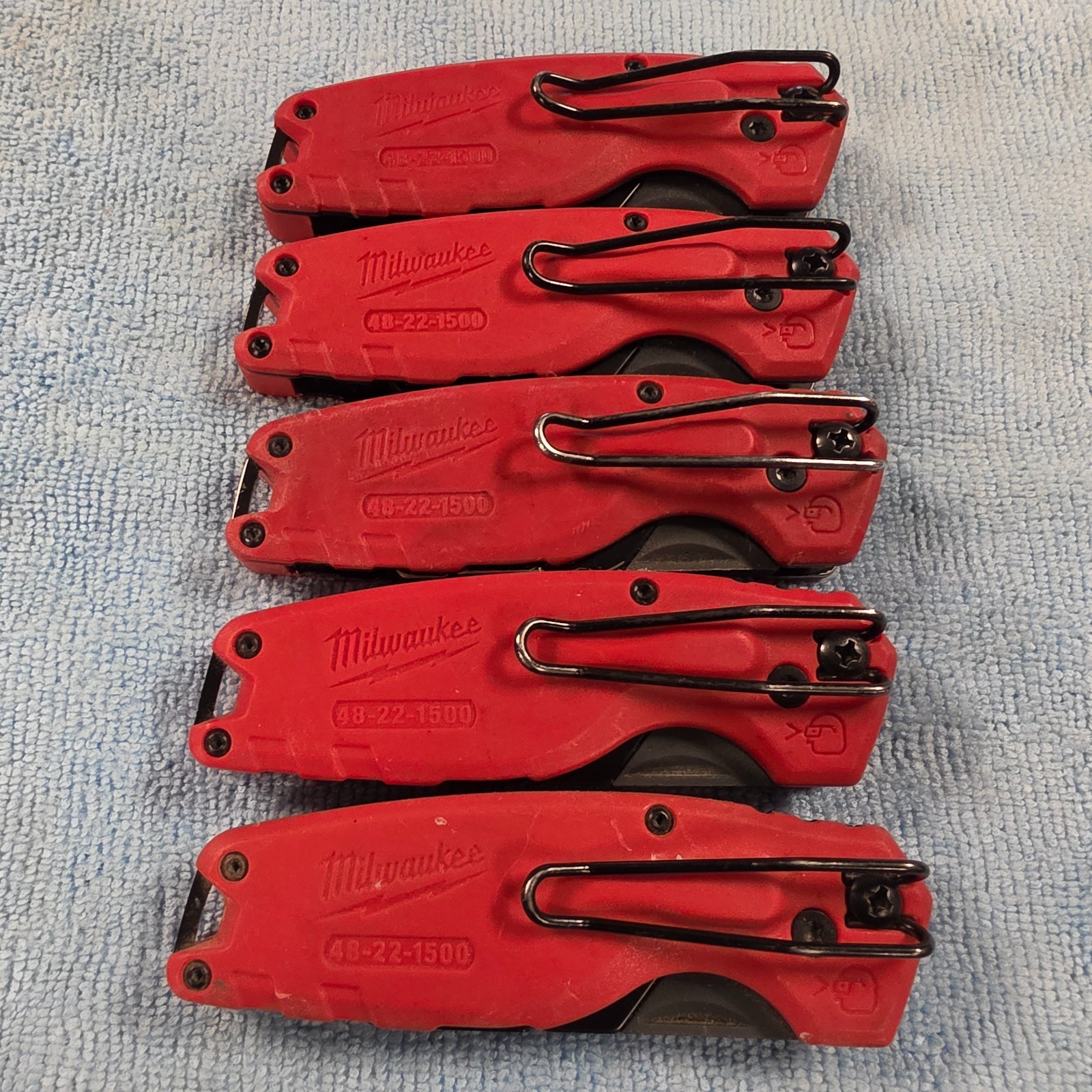 LOT OF 5 MILWAUKEE FASTBACK 48-22-1500 UTILITY KNIVES USED SET #2