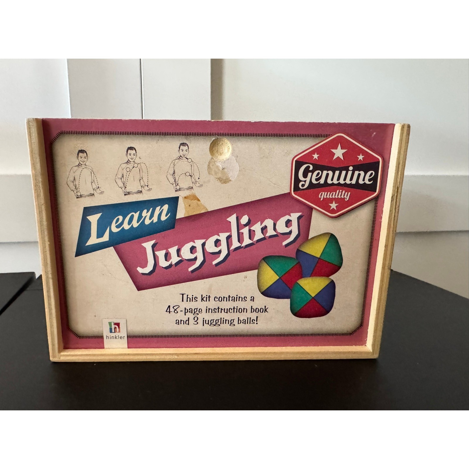 Hinkler Learn Juggling Kit 48 Page Instruction Book 3 Juggling Balls Wood Box