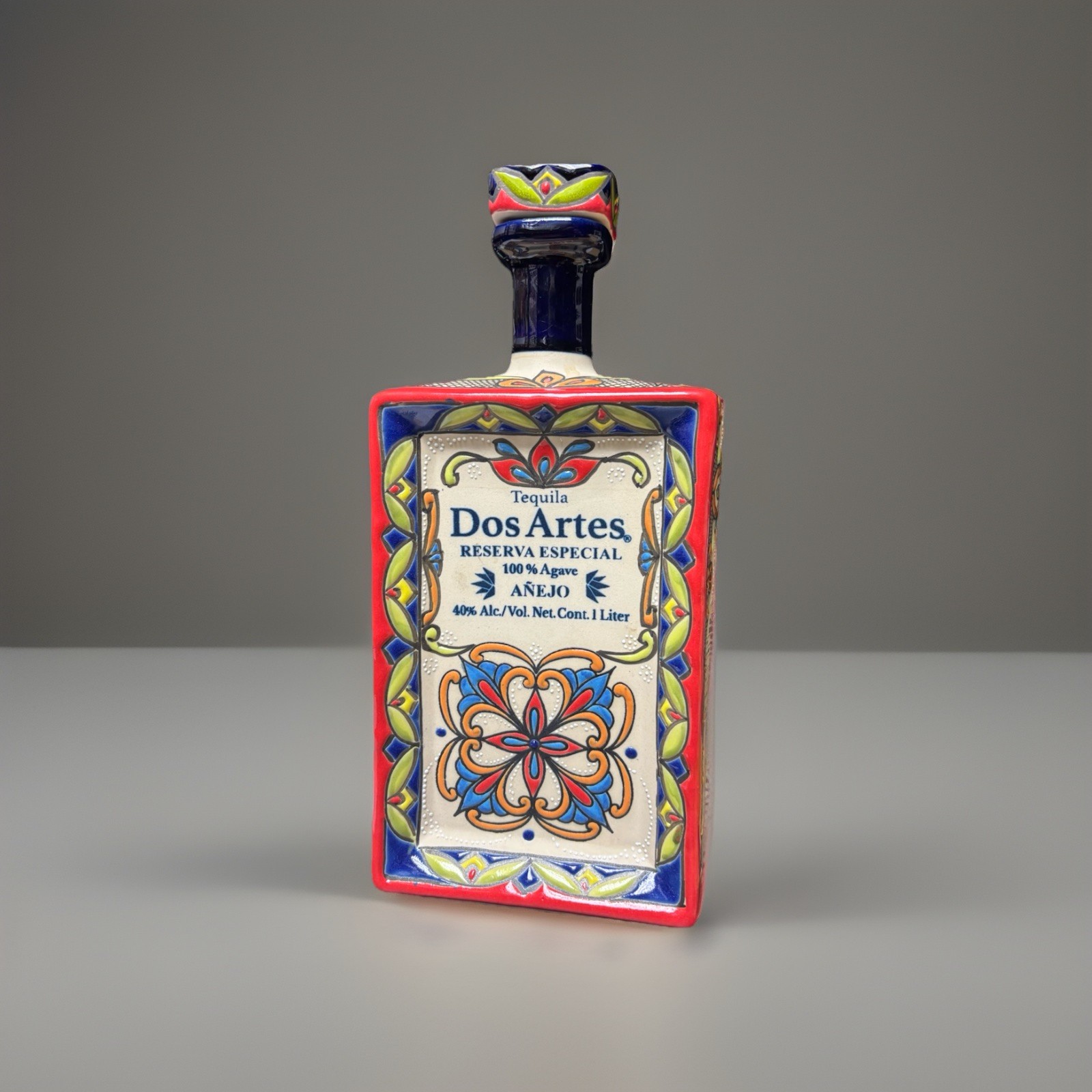 Dos Artes Reserva Special Tequila Ceramic Collectors Bottle empty Rare Find