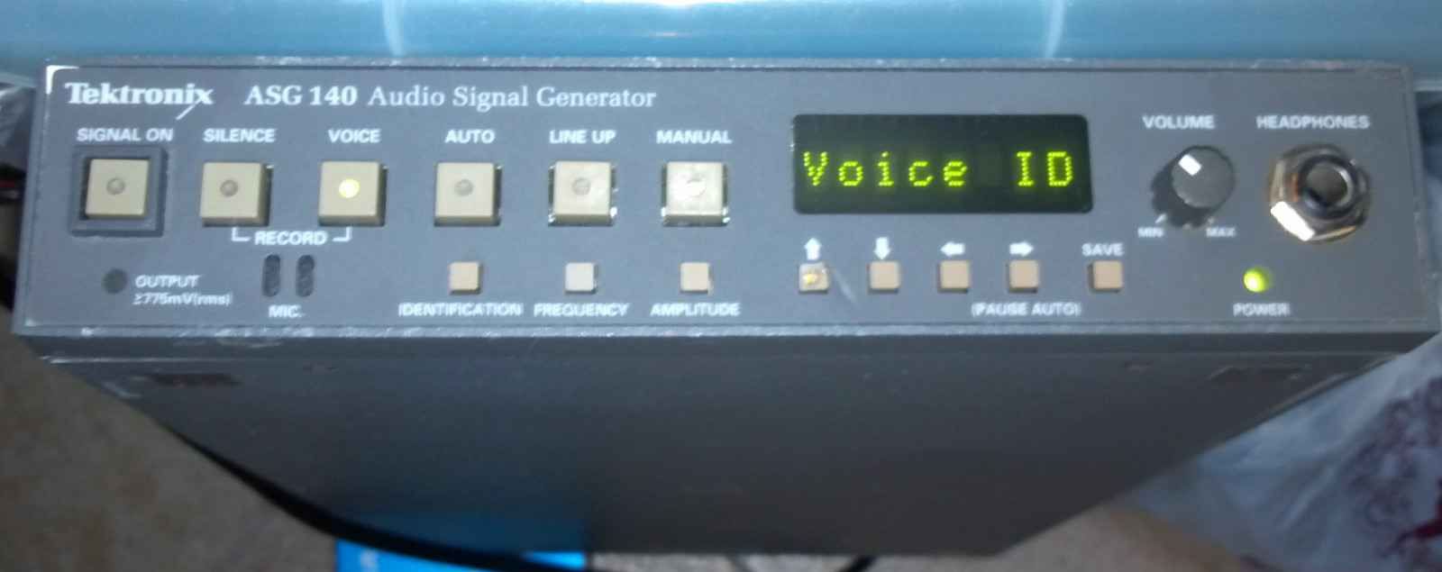 TEKTRONIX ASG 140 AUDIO SIGNAL GENERATOR
