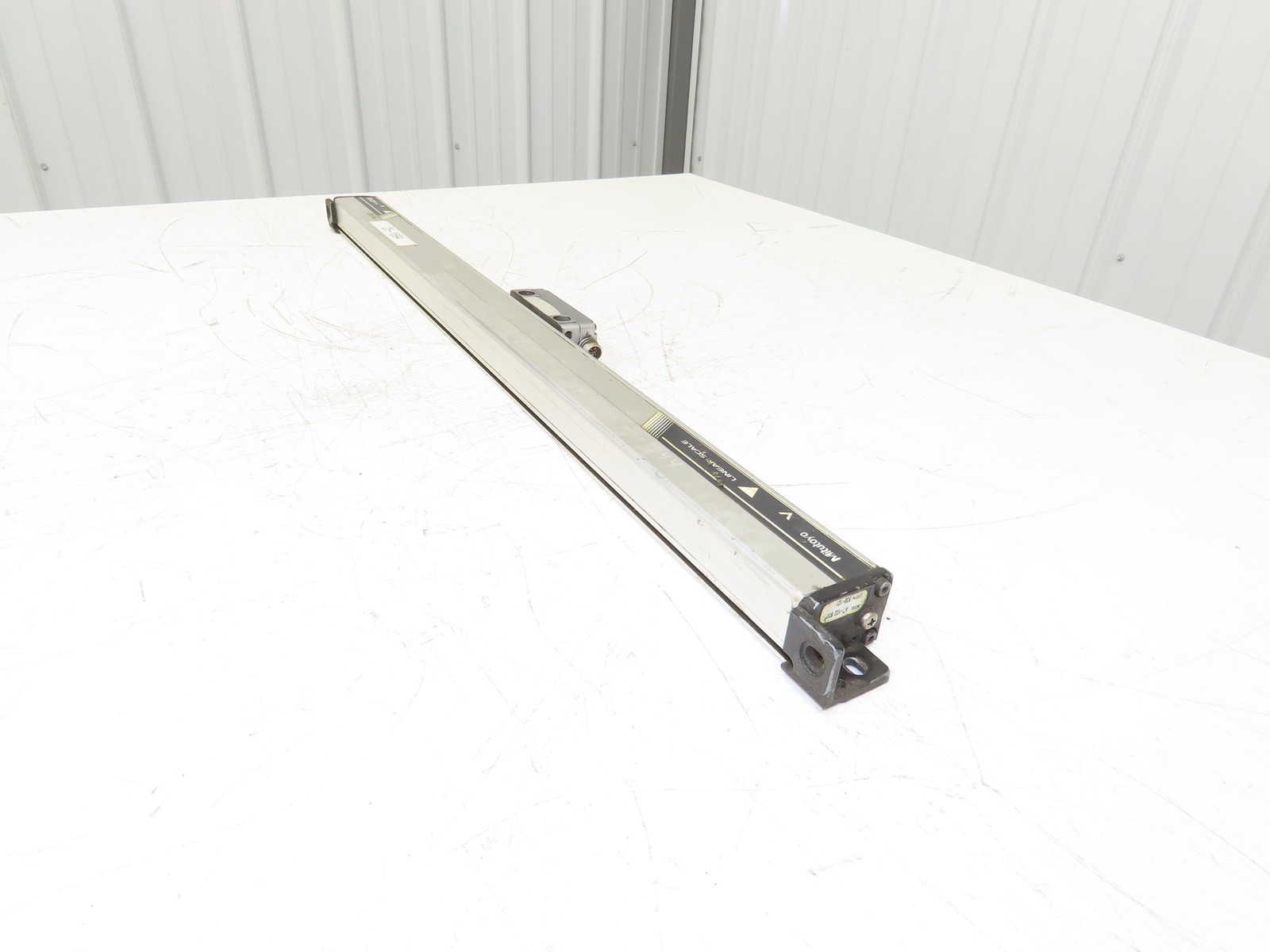 Mitutoyo AT102-600 Absolute Linear Digital Scale Encoder 600mm Travel