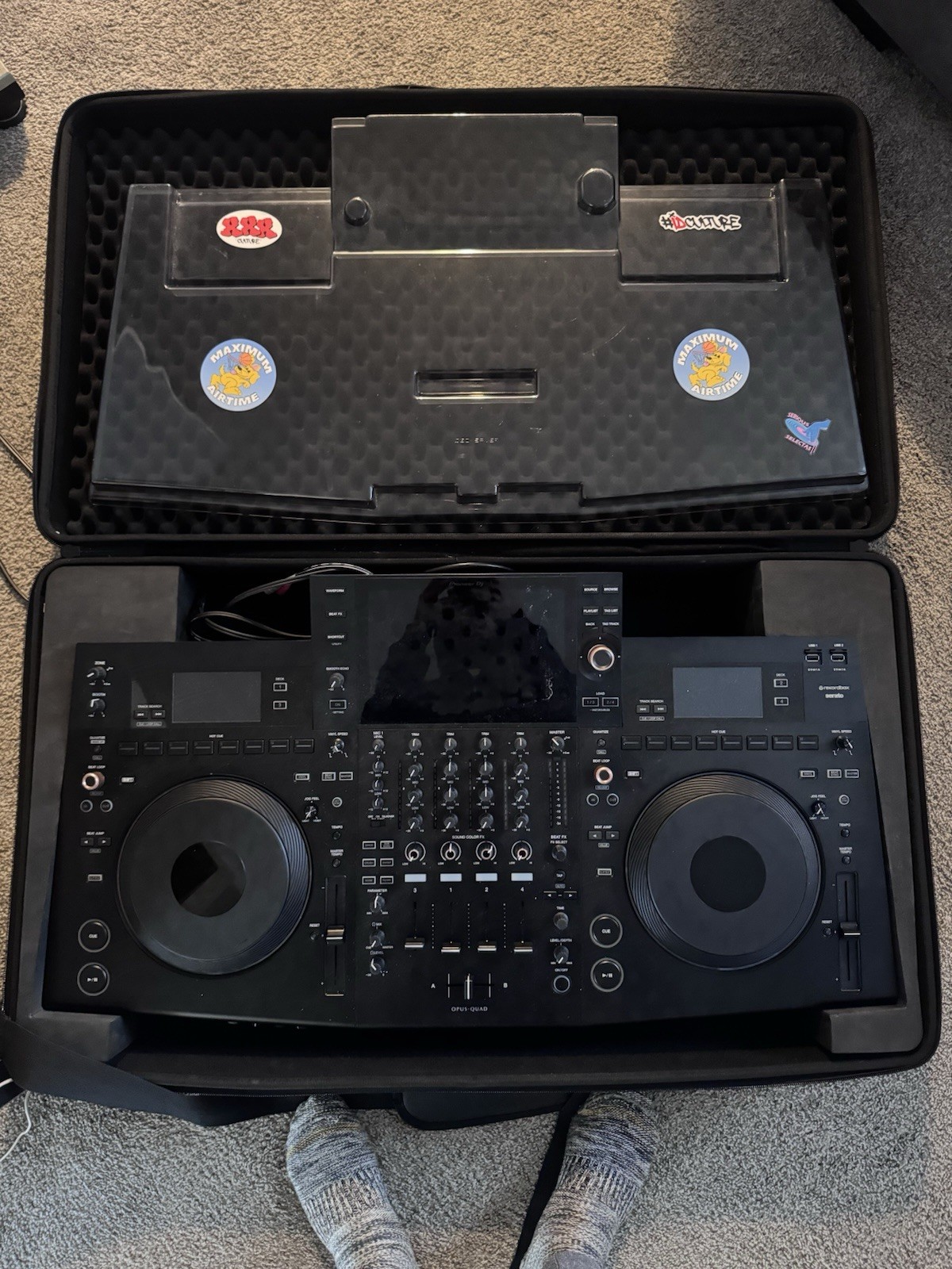 Pioneer DJ OPUS-QUAD Professional All-In-One DJ System Controller