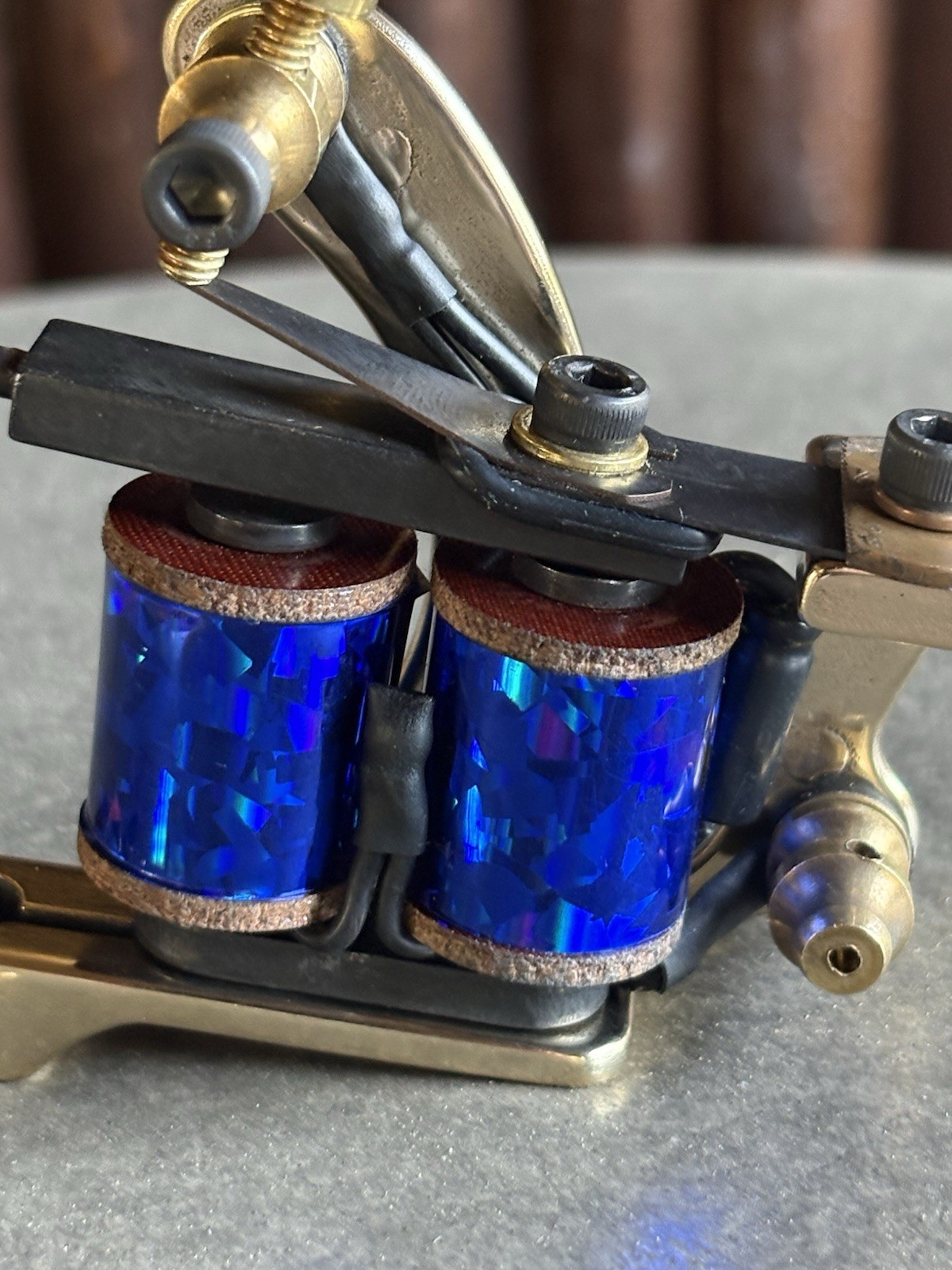 Brass Walker Vintage Style Tattoo Machine Blue Coils