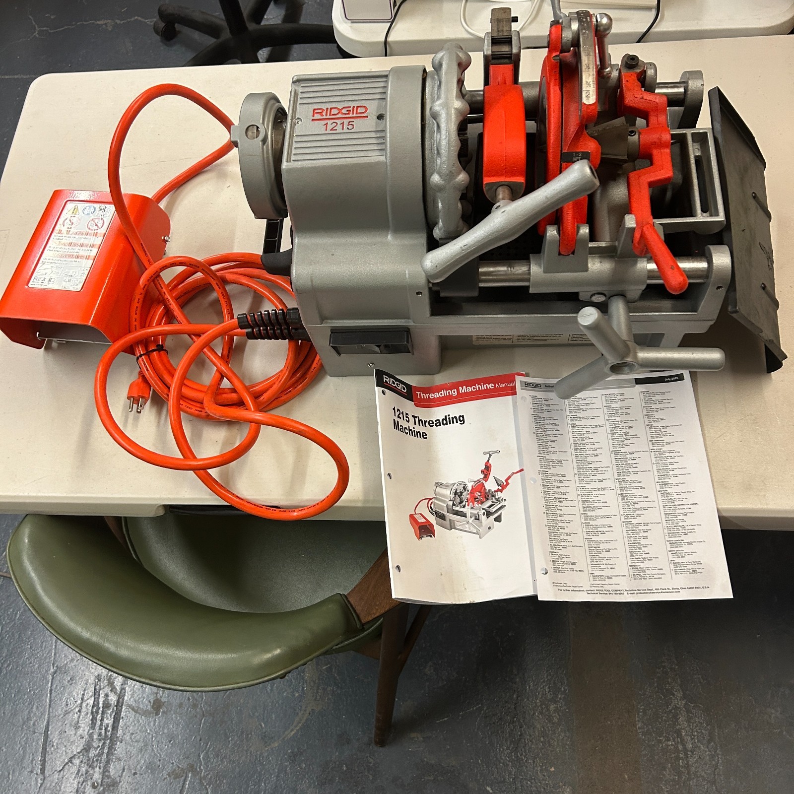 Ridgid 1215 Pipe Threader 61142 Unused Excellent Condition With Dies!