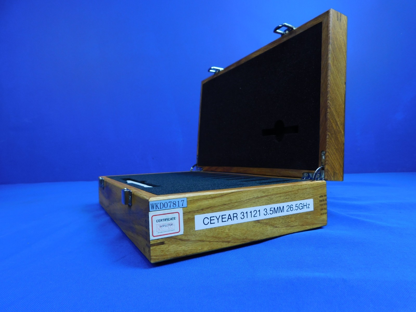 Ceyear 3.5mm Calibration Kit 31121(DC~26.5GHz)
