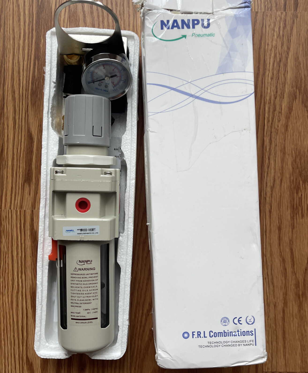 Nanpu model aw4000-04npt Air pressure Filter Regulator New in Box Gauge