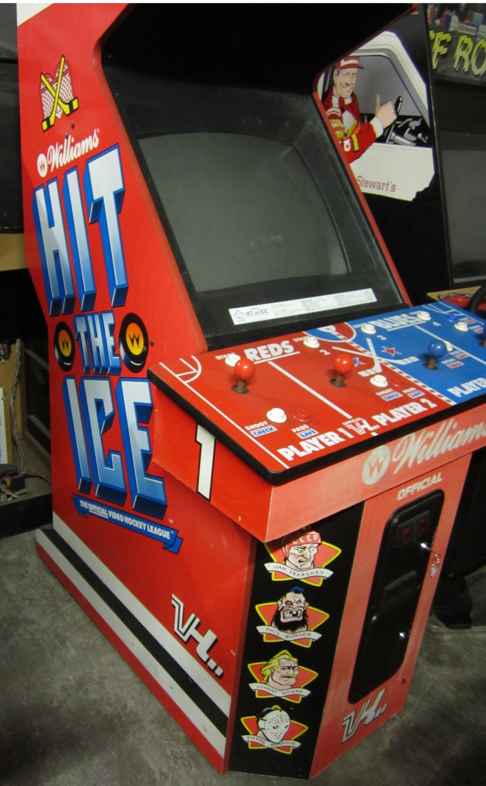 HIT THE ICE ARCADE MACHINE by WILLIAMS 1990 - 4 PLAYER (Excellent Condition)