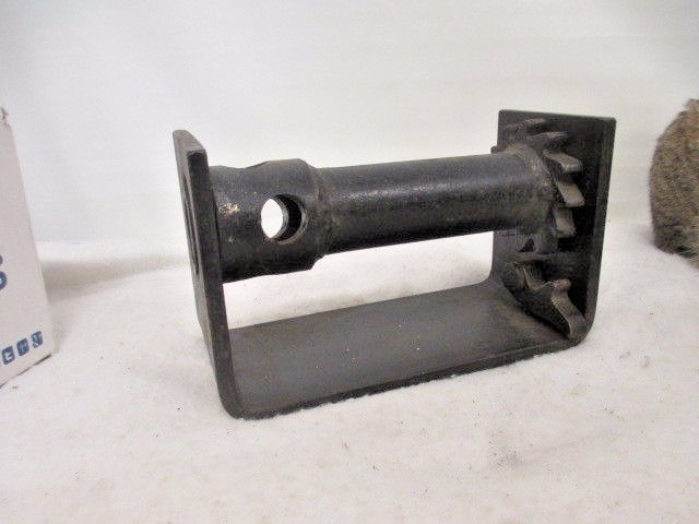 SBC BOX STYLE FLATBED TRAILER TIE DOWN STRAP BINDER WINCH WELD ON STYLE #407082