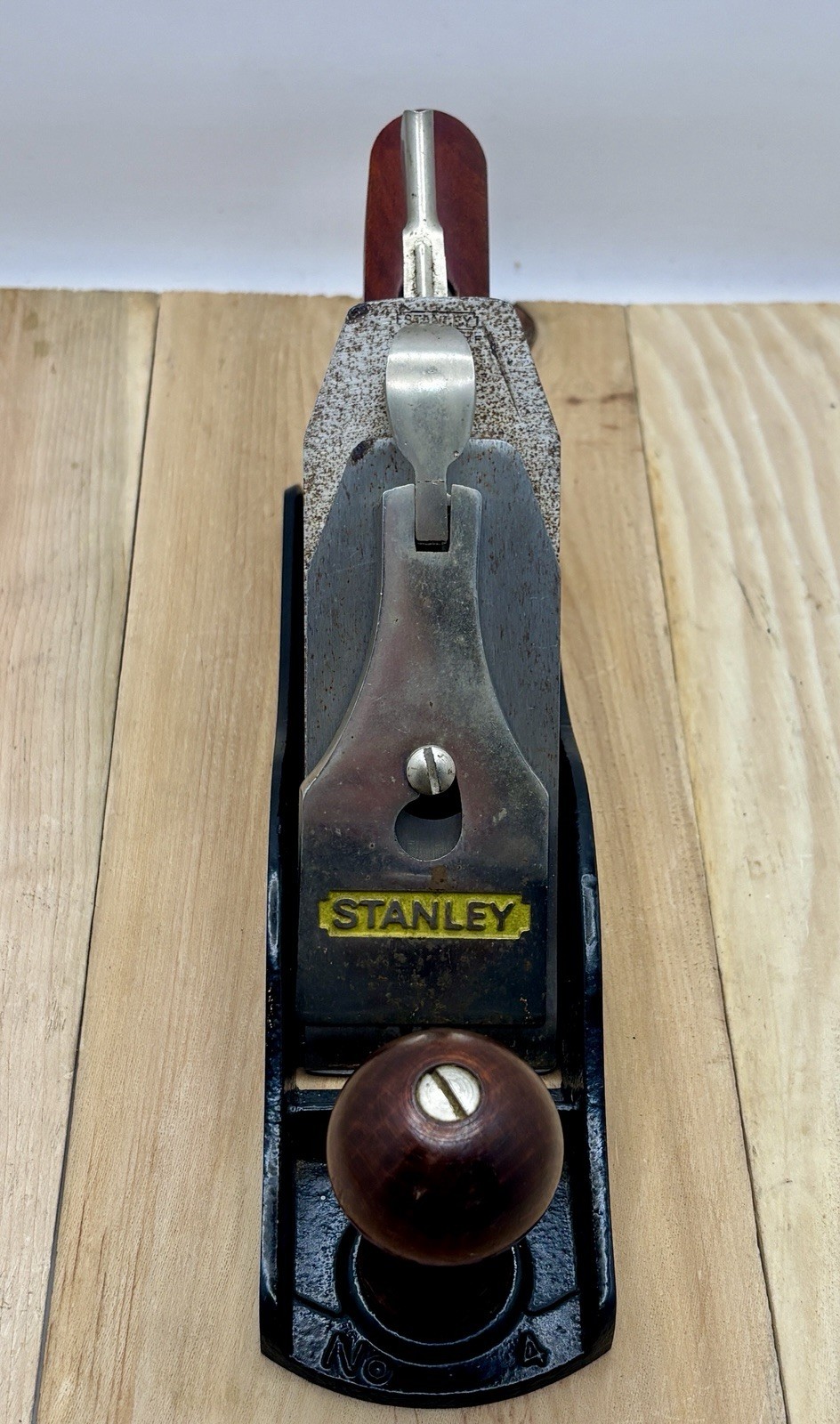 Vintage Stanley No.4 Woodworking Plane Hardwood Handles Smooth Bottom USA