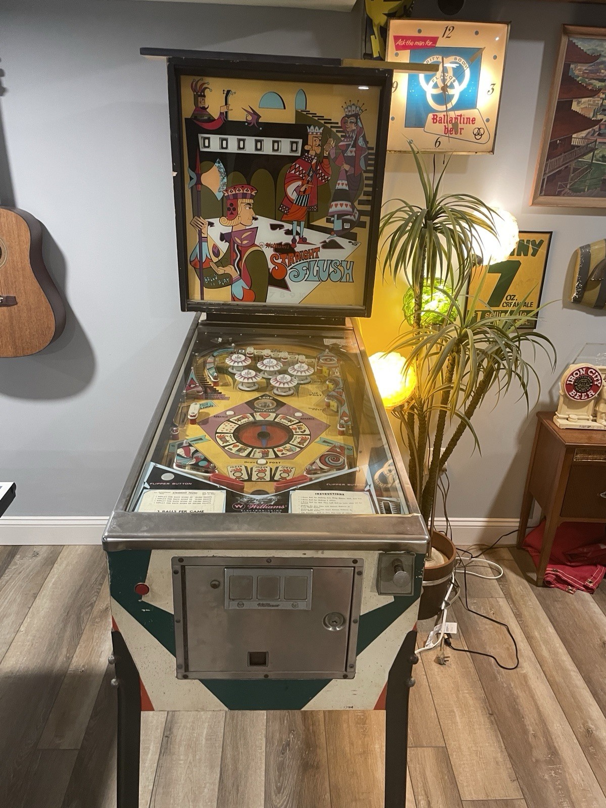 1970 Straight Flush Pinball Machine