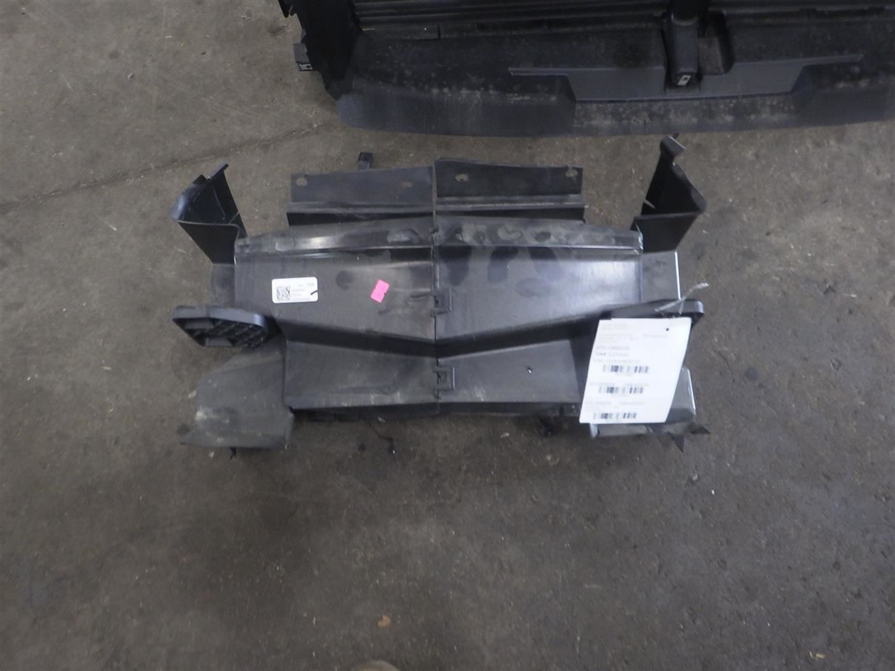 2026 Sierra 1500 Pro Lower Air Shutter