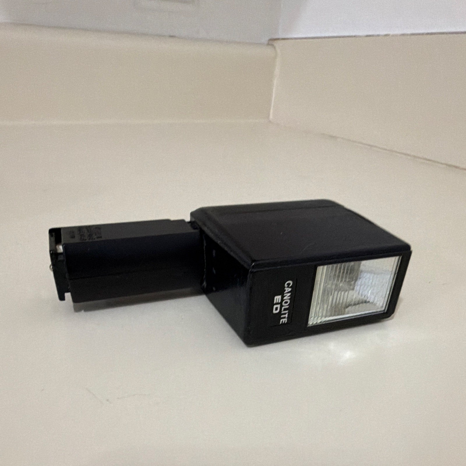 CANON CANOLITE ED ELECTRONIC FLASH W/ EXTENSION