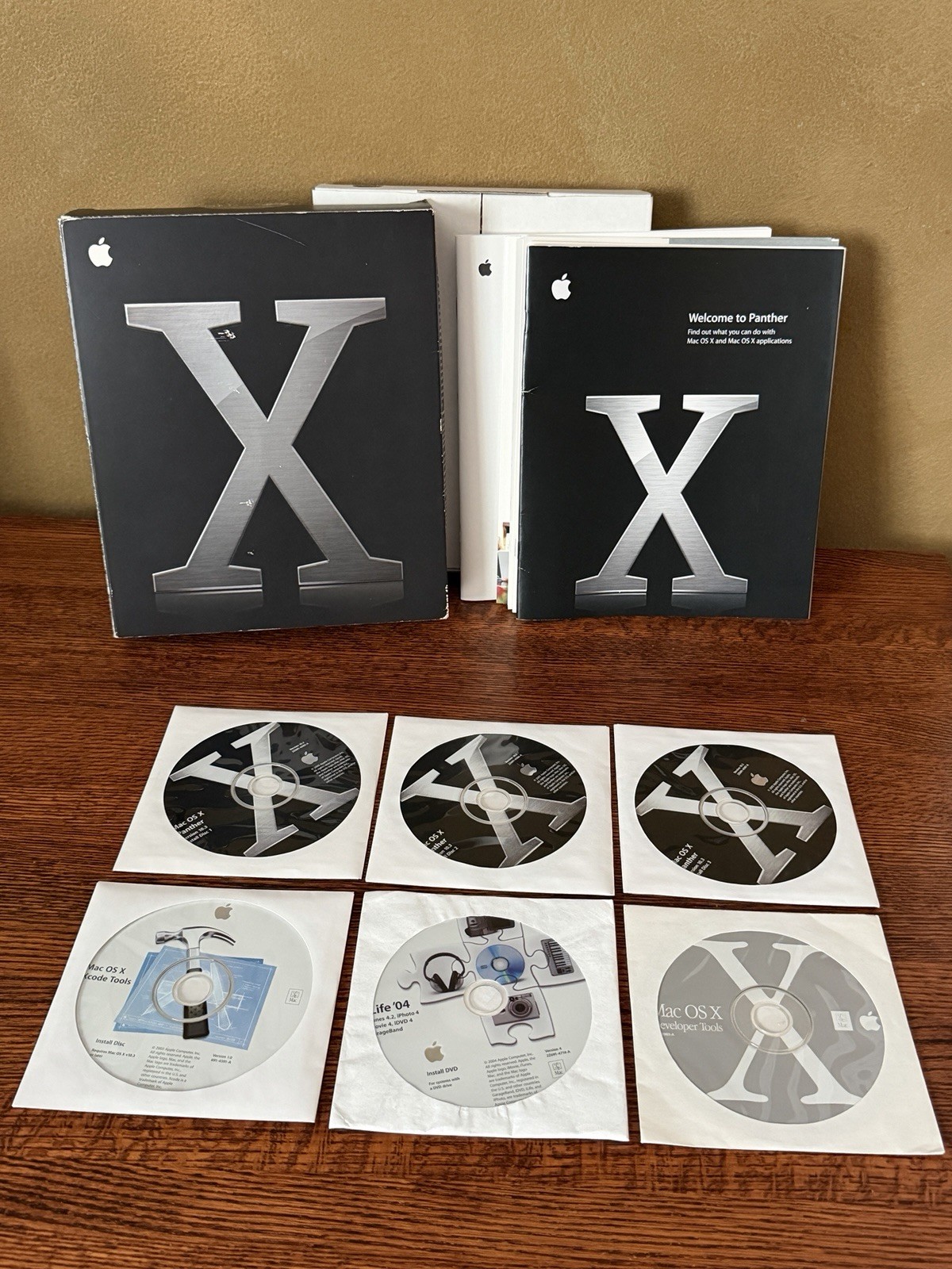 Apple Mac OS X Panther 10.3 Retail Box w/ 3 CDs Xcode Developer Tools iLife ’04