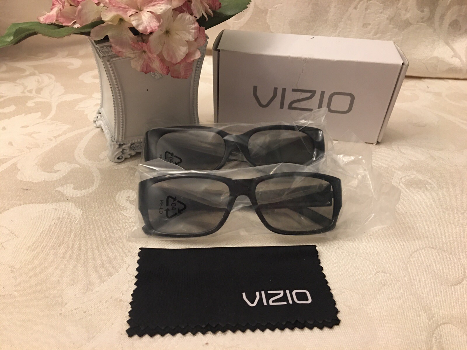 Vizio Theater 3D Glasses 2 Pairs