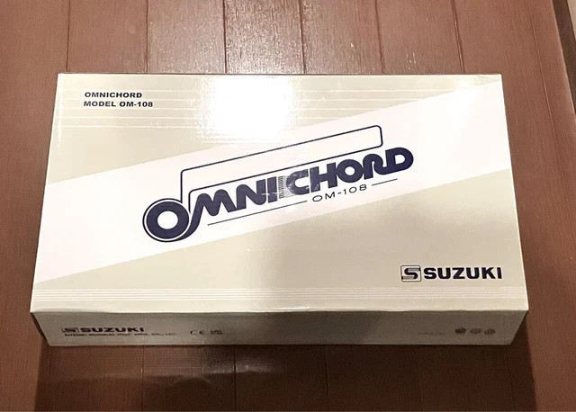 FastShipping Suzuki Omnichord OM-108 Strumplate Auto Bass Chord Electronic New