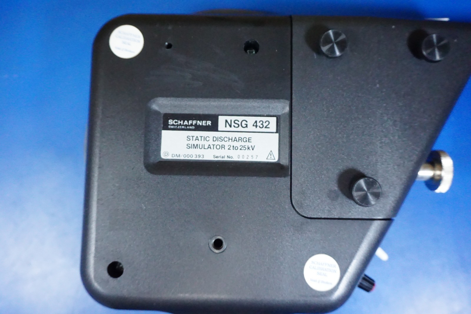 Schaffner NSG 432 Static Discharge Simulator ESD Gun EMC Test Kit in Case