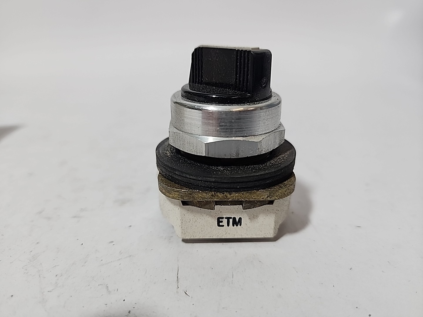 Allen Bradley 800T-H2 Ser T Selector Switch 2 Pos Maintained, Type 4