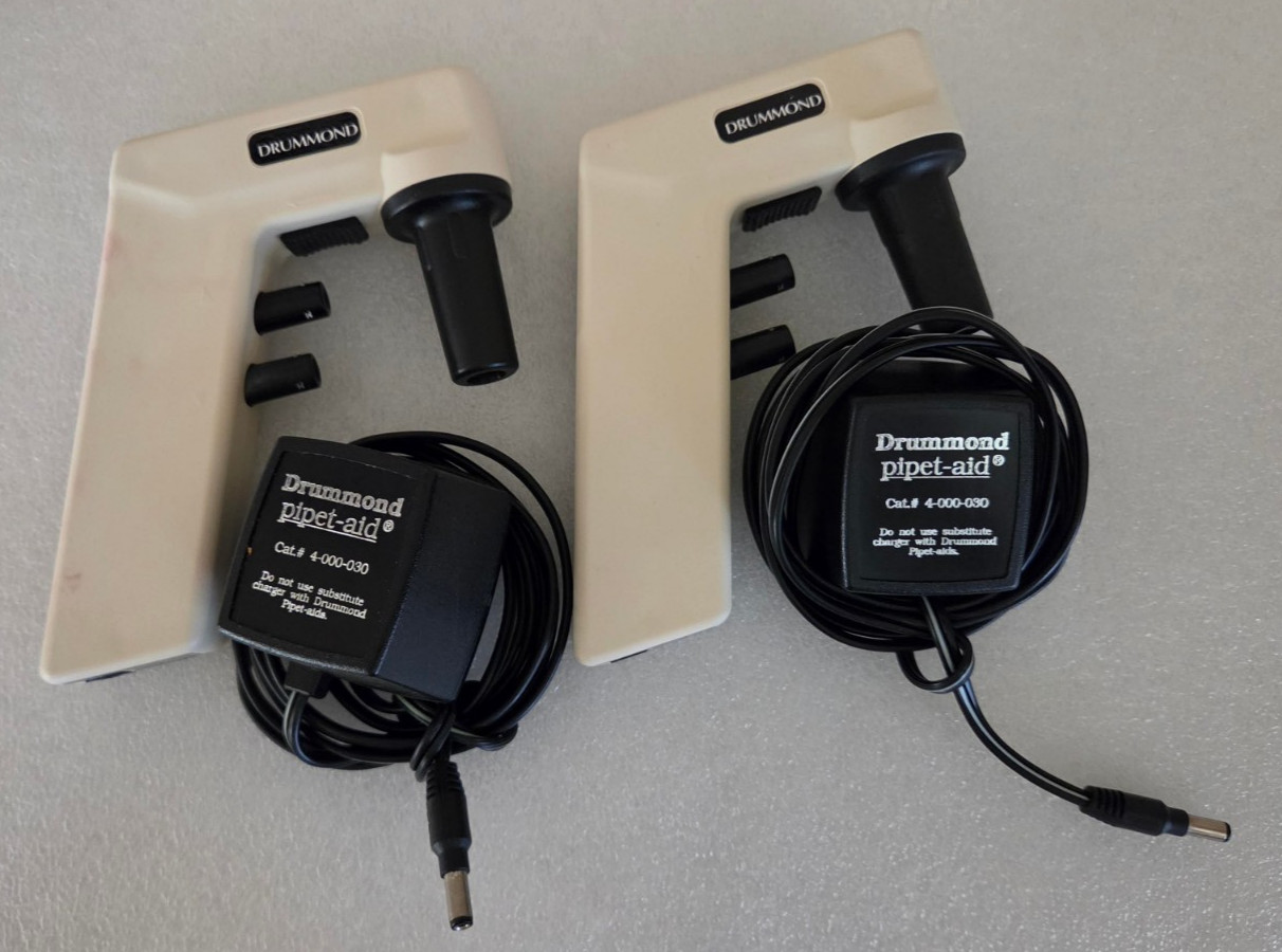 Drummond XP Pipet-Aid / Pipette x2 with New Batteries & Chargers