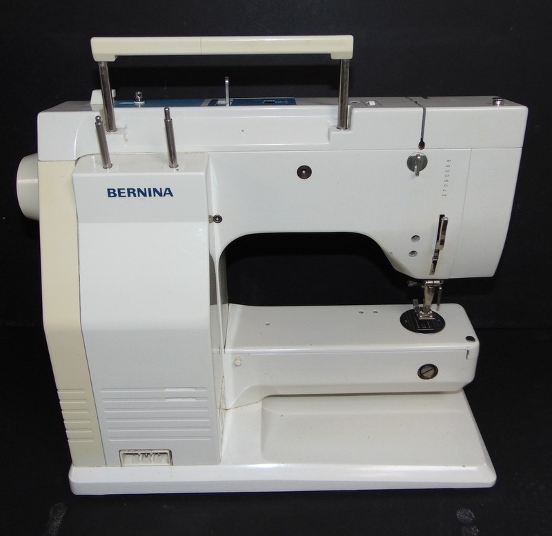 Bernina 910 Electronic Sewing Machine Swiss Made Powers On SEE DESCRIPTION