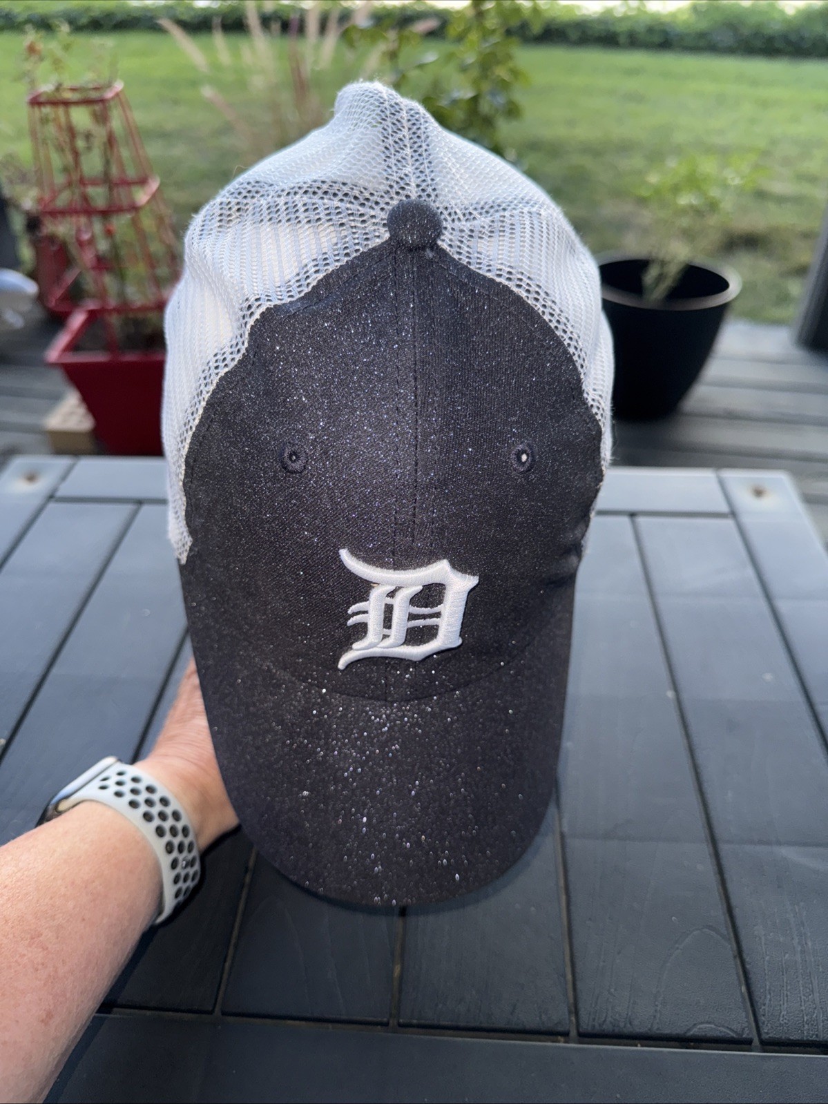 Detroit White Script D on Dark Gray Sparkle Hat Cap Women’s White Mesh SnapBack