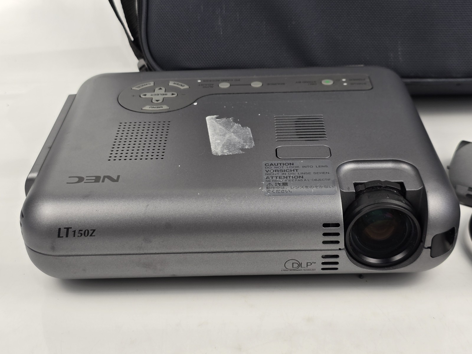 NEC LT150Z DLP Projector Portable XGA w/ Case Cables
