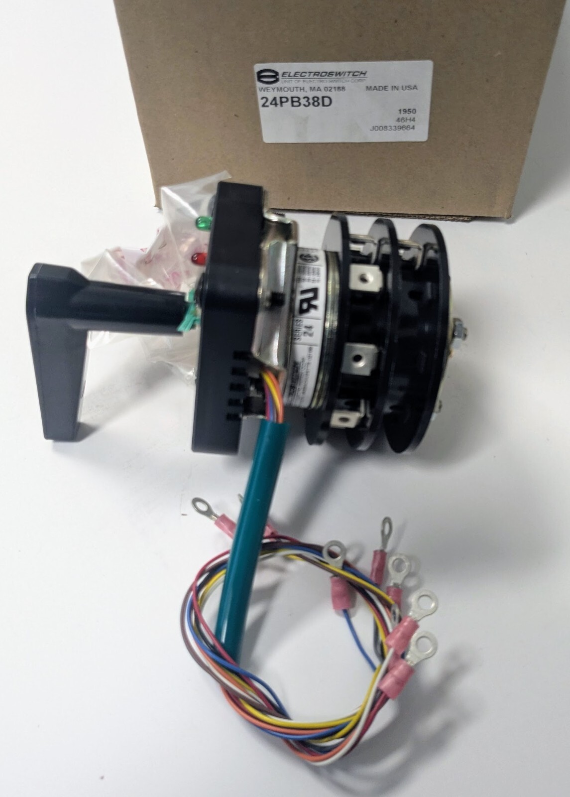 24PB38D ROTARY BREAKER CON TROL SWITCH 37-140 VDC