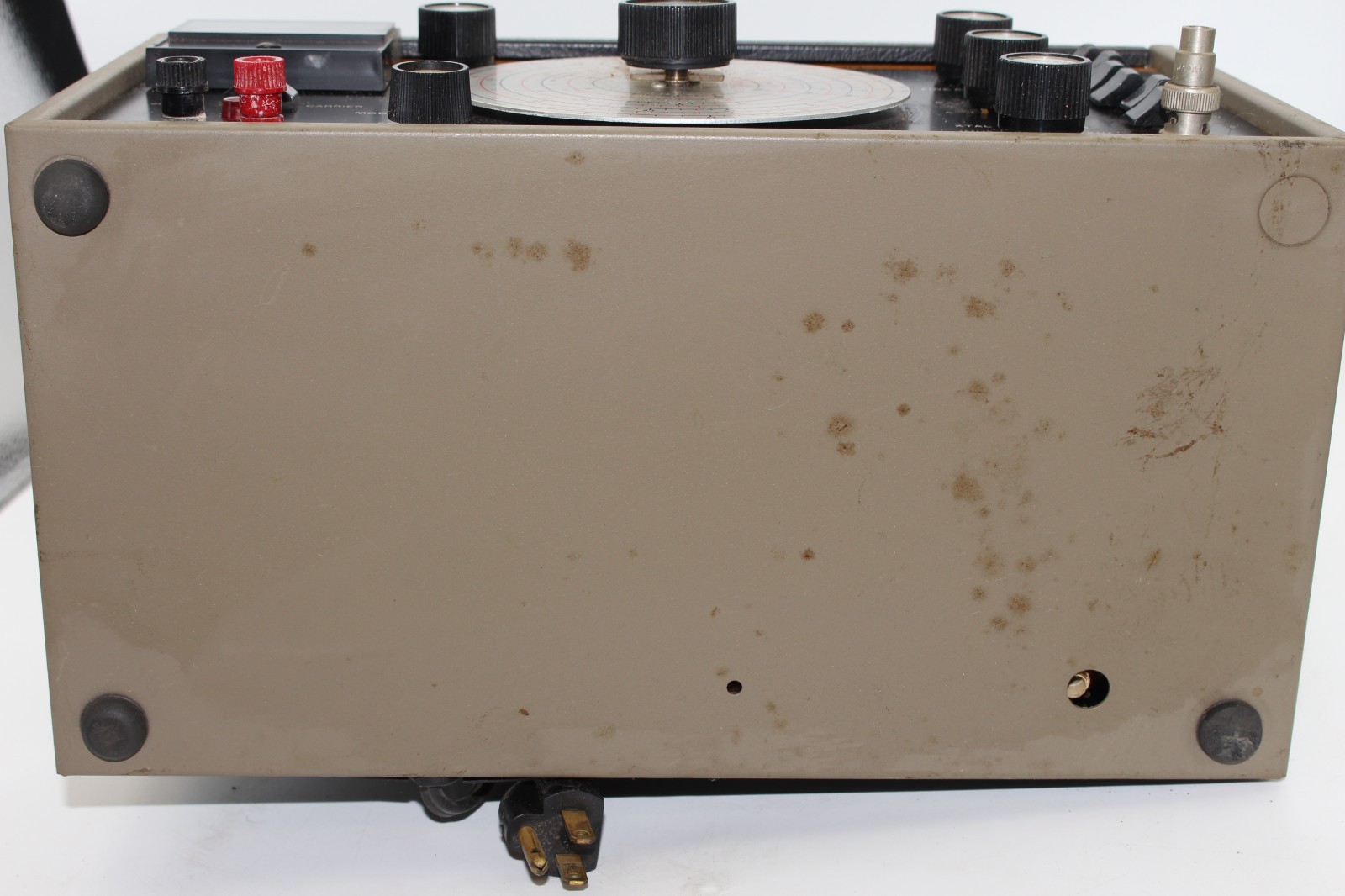 B&K Precision Solid State Model E-200D RF Signal Generator Parts Only Untested
