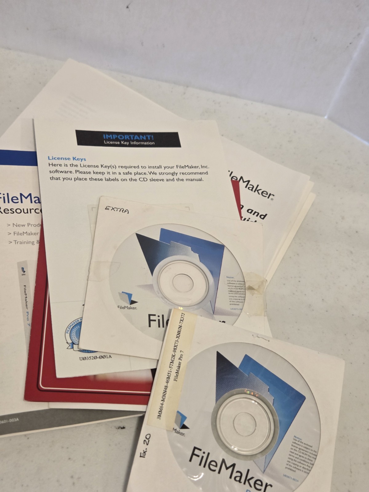 FileMaker Pro 7 Software for Mac Complete Box Manuals & License Keys
