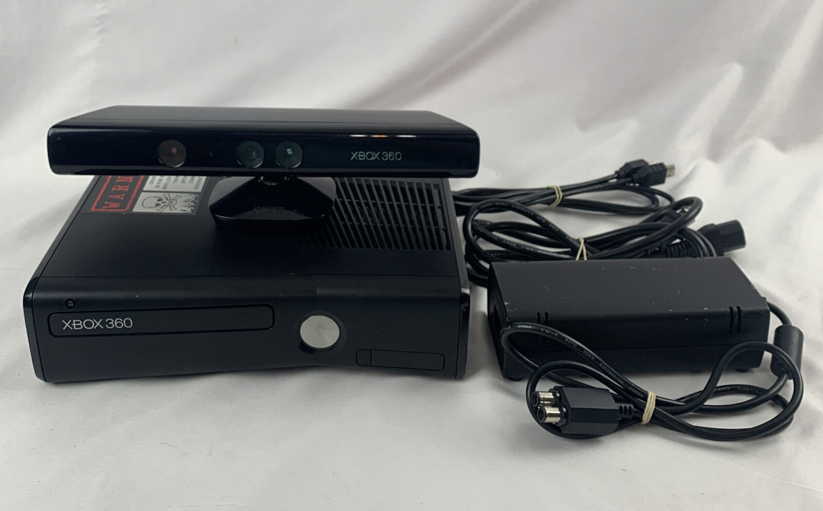 Official Microsoft Xbox 360 S Black Slim Console , Kinect & Wires! Works Great!