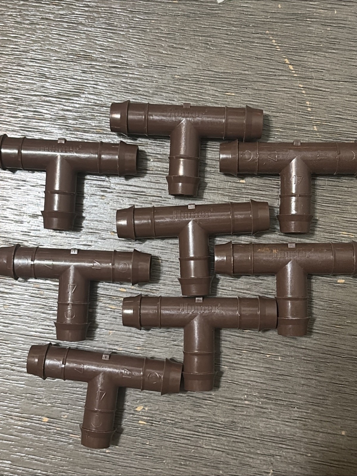 Lot of 8 Hunter 17mm Barbed Tee Fittings Drip Irrigation 1/2” Tubing Connectors