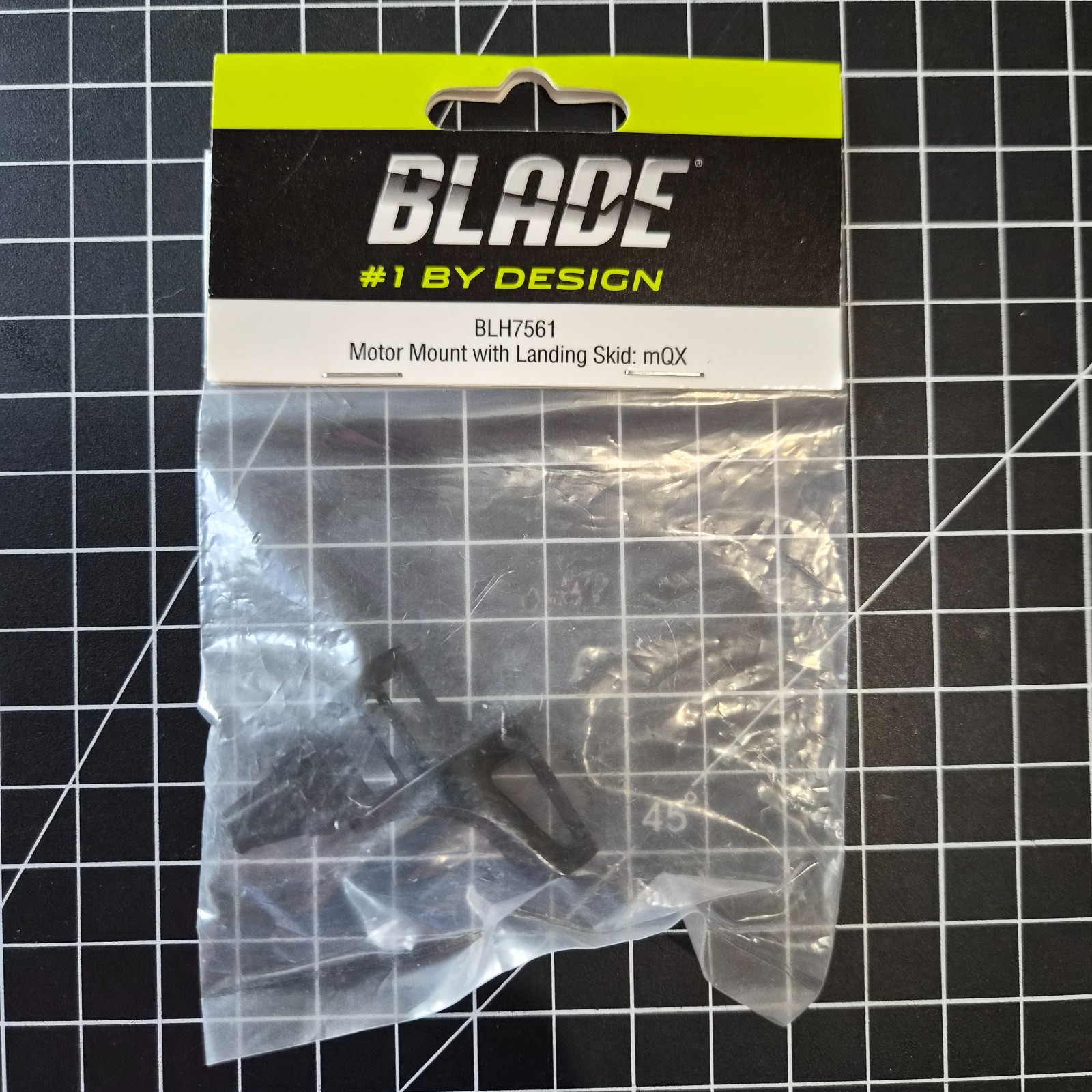 BLH7561 Blade Motor Mount w/Landing Skid B6