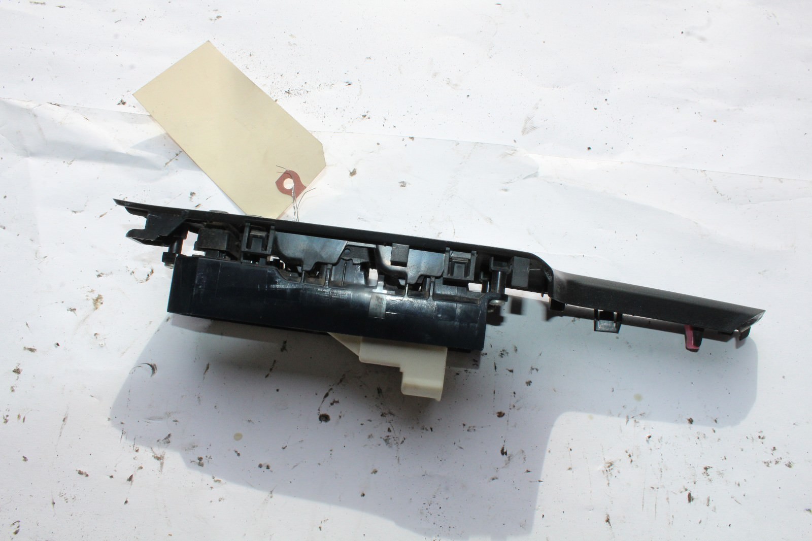 2009-2013 TOYOTA MATRIX FRONT LEFT MASTER WINDOW CONTROL SWITCH R1953