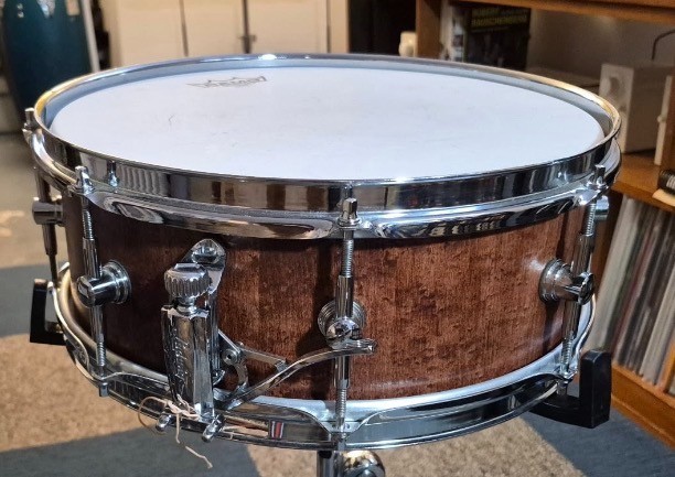 Thick Farlow Stave 13 Inch Snare Drum With Ludwig Throw Super Clean Sounds Great