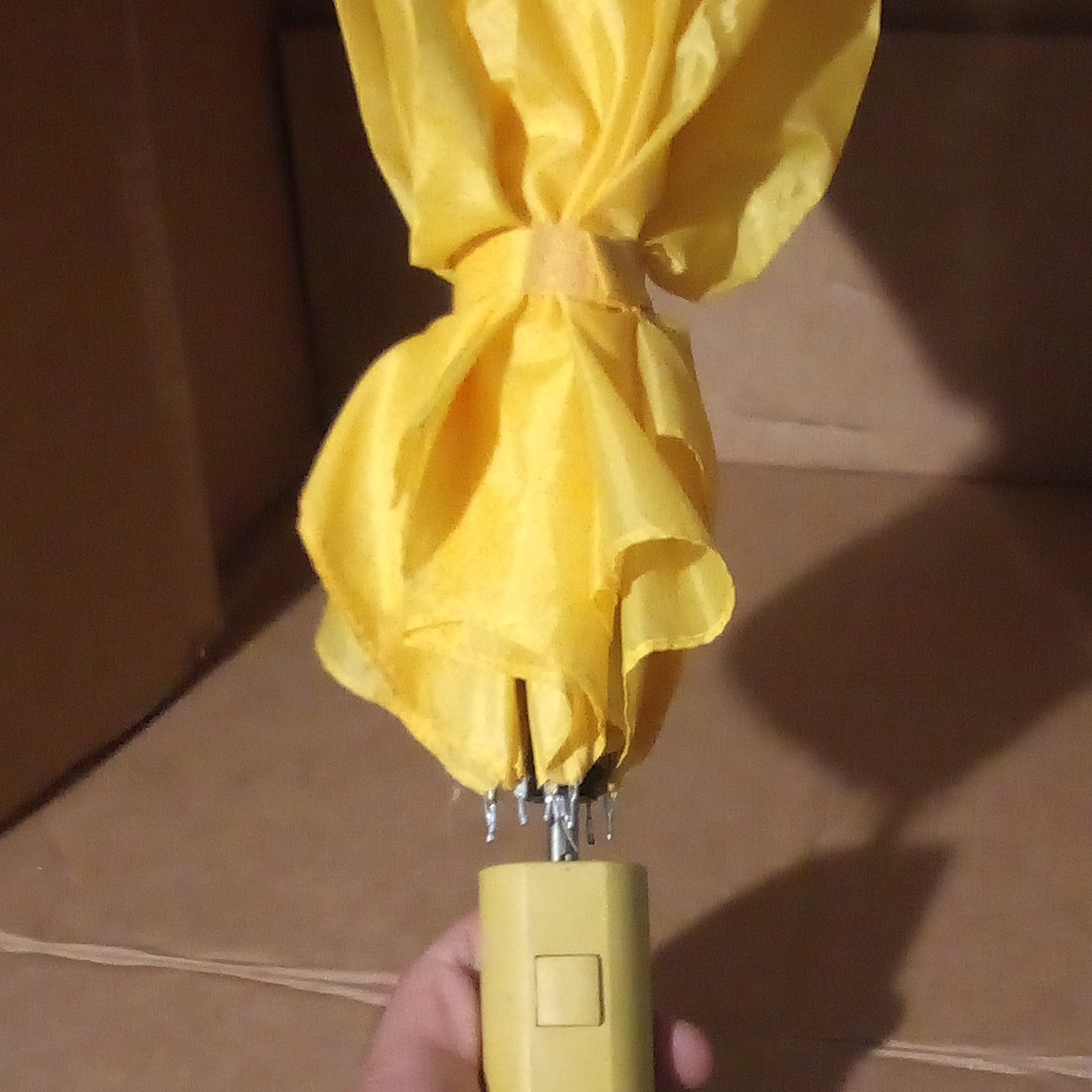 vintage yellow retractable lightweight umbrella