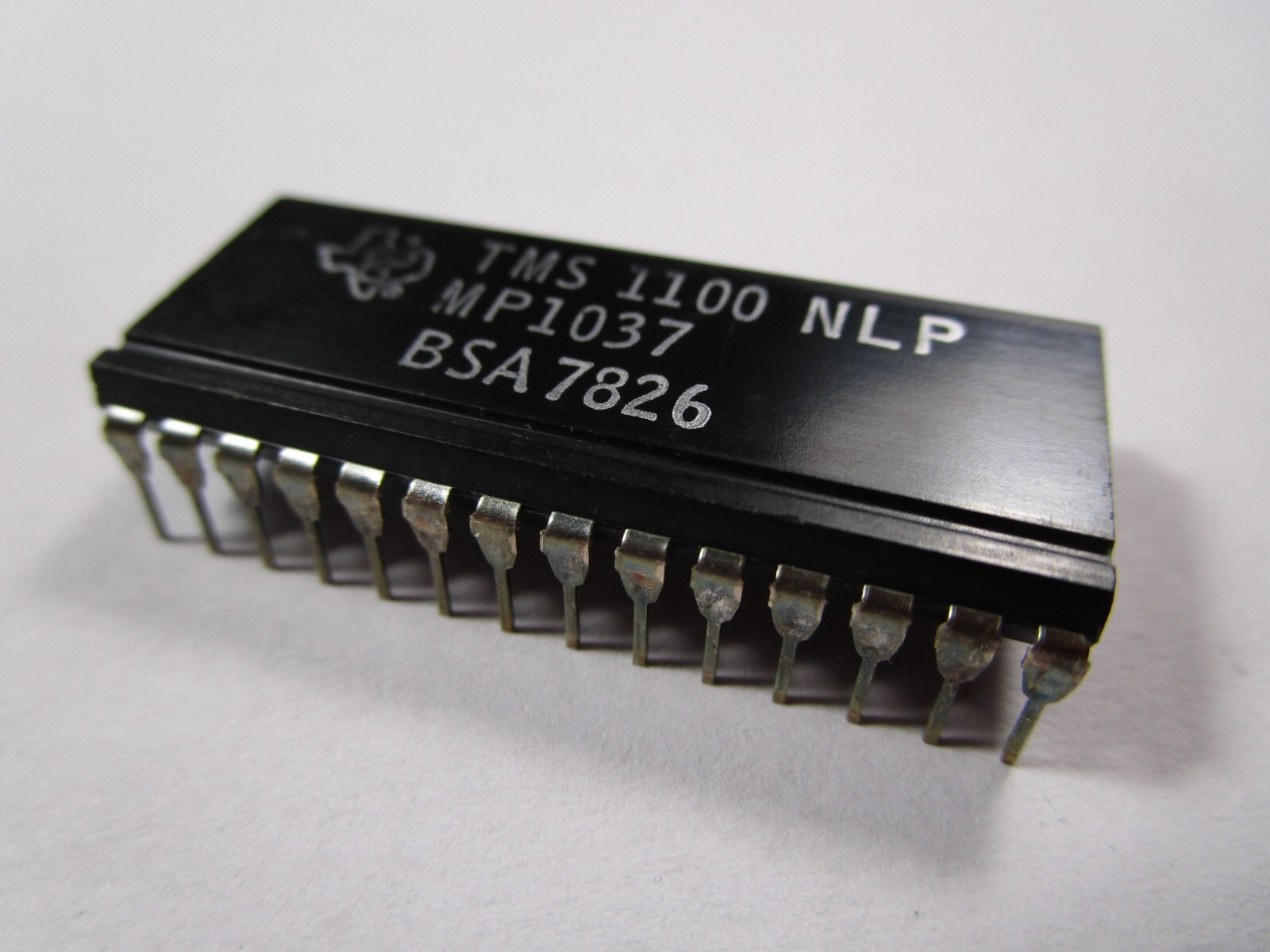 Rare Vintage Texas Instruments TMS1100 Worlds First Computer on a Chip NOS