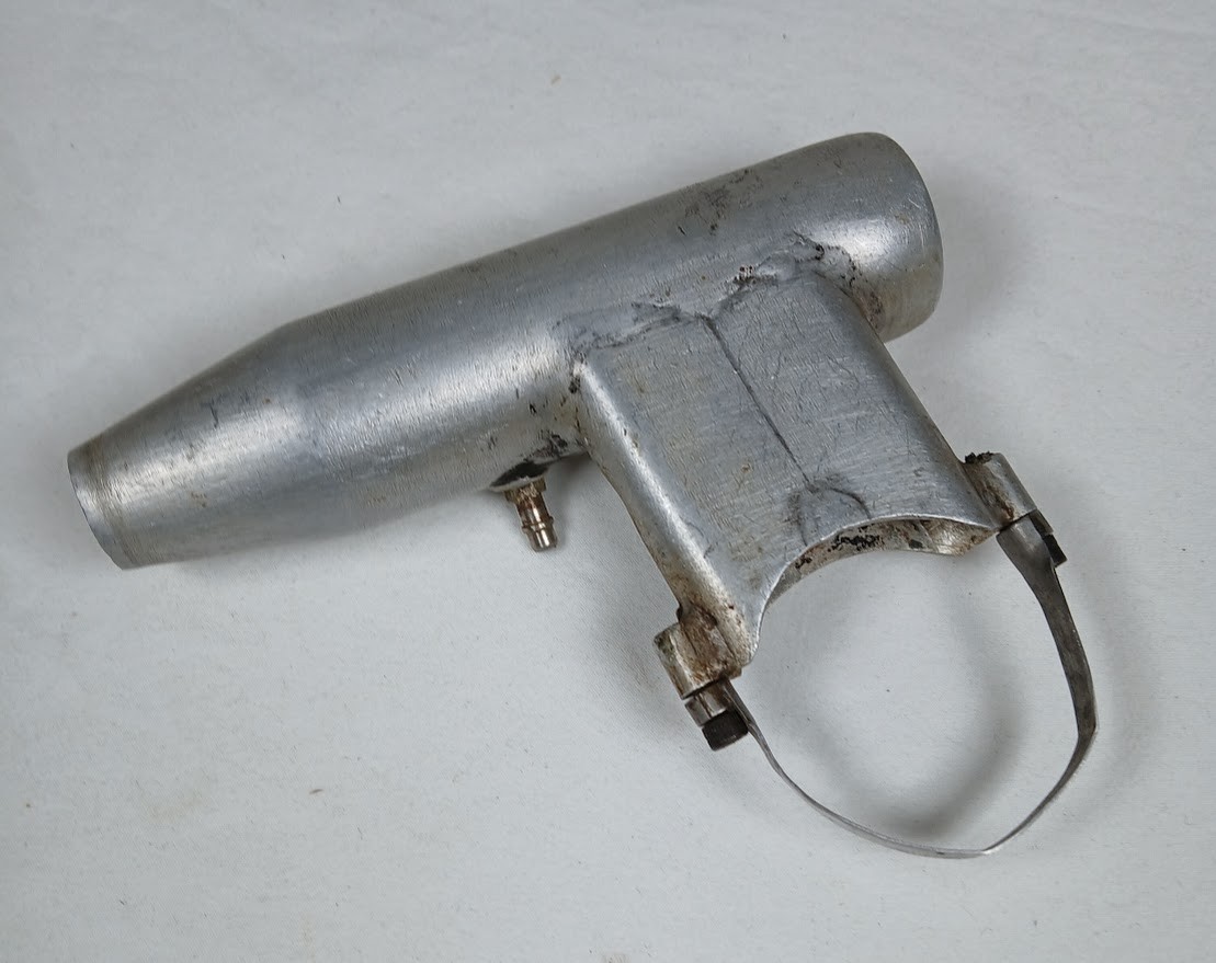 VINTAGE FLOW THOUGH MUFFLER ALUMINUM NICE USED RAIDO CONTROL MODEL AIRPLANE
