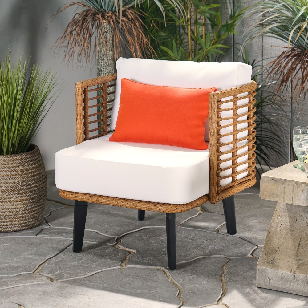 Brown Outdoor PE Rattan Club Chair Modern Patio Lounge Chair with